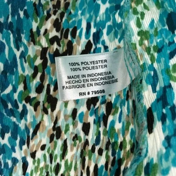 Belissimo • Crinkle Pleated Watercolor Dots Top - Picture 6 of 9